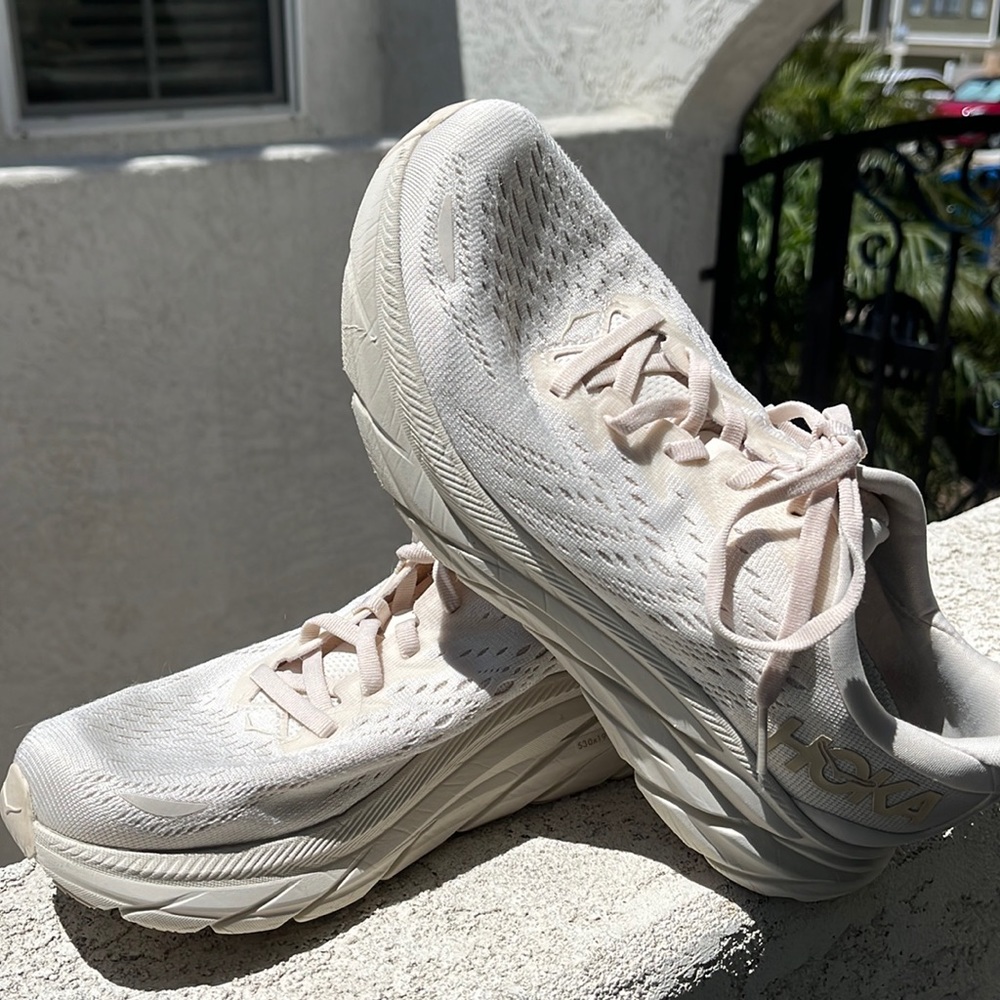 Eggnog HOKA Clifton 8 Wide *SOLD OUT*